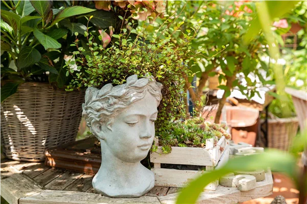 Skulpturen im Garten